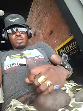 BlackD4uxo online show from July 16, 4:59 pm