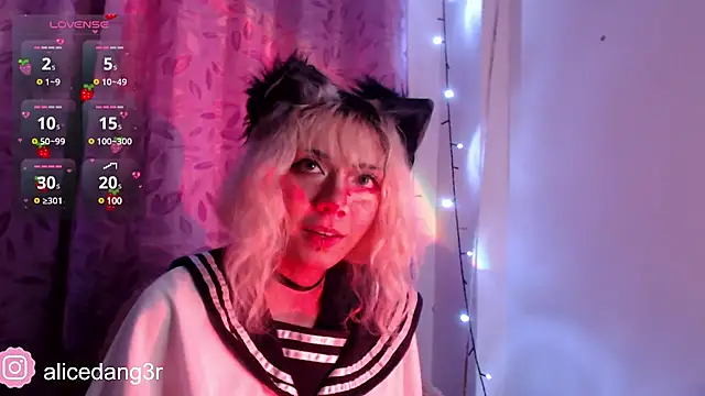 Alicedangerrr online show from January 12, 3:28 am