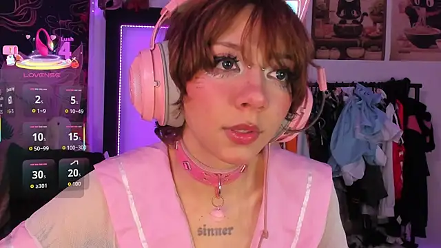 Alicedangerrr online show from April 23, 6:53 am