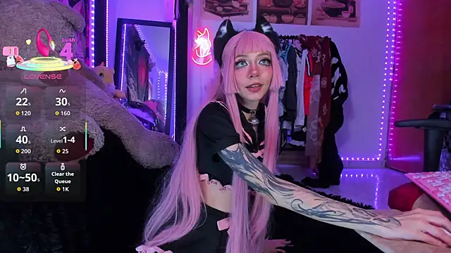 Alicedangerrr online show from May 15, 5:49 am