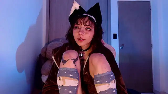 Alicedangerrr online show from October 18, 4:14 am