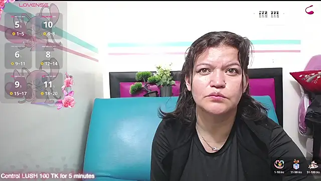 Snapshot of kambelroche chatting on July 13, 12:15 pm kambelroche online show from July 13, 12:15 pm