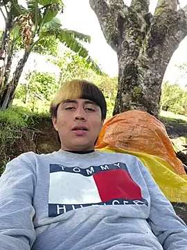 Snapshot of FlpGmz chatting on October 27, 9:16 pm FlpGmz online show from October 27, 9:16 pm