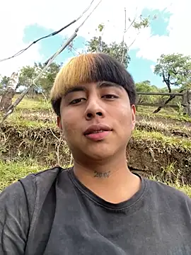 Snapshot of FlpGmz chatting on October 2, 9:07 pm FlpGmz online show from October 2, 9:07 pm