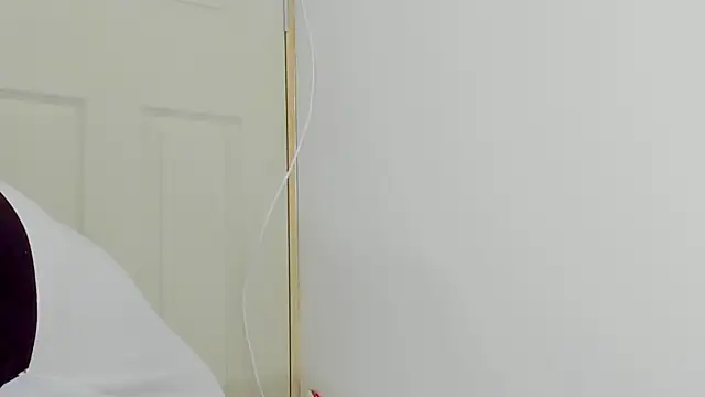 Snapshot of Beard_xox chatting on November 18, 10:24 pm Beard xox online show from November 18, 10:24 pm