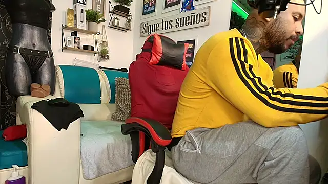 Leenar Key online show from January 7, 11:15 am