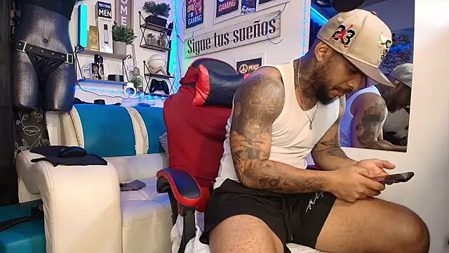 Leenar Key online show from February 26, 12:54 am