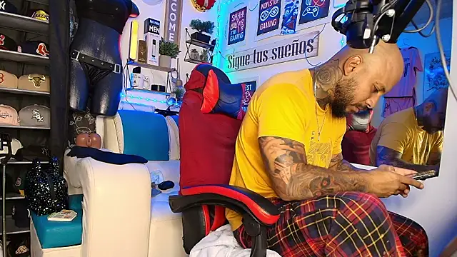 Leenar Key online show from March 20, 2:40 pm