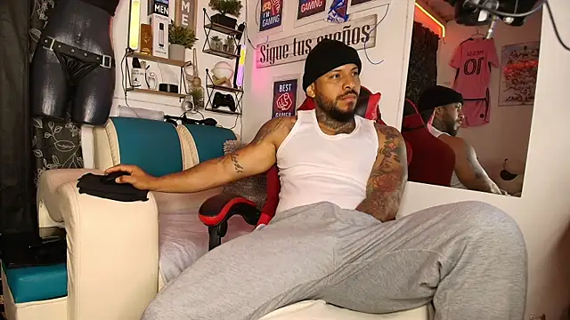 Leenar Key online show from April 4, 10:00 am