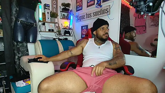 Leenar Key online show from April 8, 12:39 pm