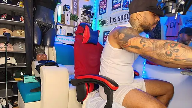 Leenar Key online show from March 15, 10:00 am