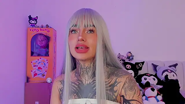 Snapshot of shadowcatt_ chatting on October 26, 8:31 pm shadowcatt online show from October 26, 8:31 pm