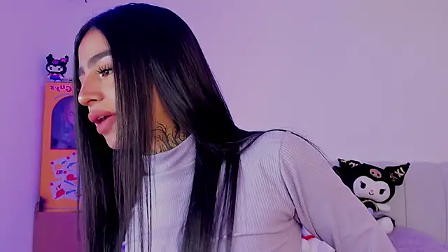 Snapshot of shadowcatt_ chatting on November 3, 5:05 pm shadowcatt online show from November 3, 5:05 pm