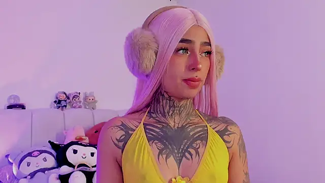 Snapshot of shadowcatt_ chatting on September 25, 7:09 pm shadowcatt online show from September 25, 7:09 pm