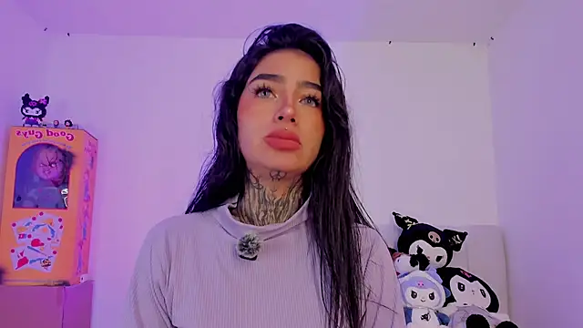 Snapshot of shadowcatt_ chatting on October 2, 8:12 pm shadowcatt online show from October 2, 8:12 pm