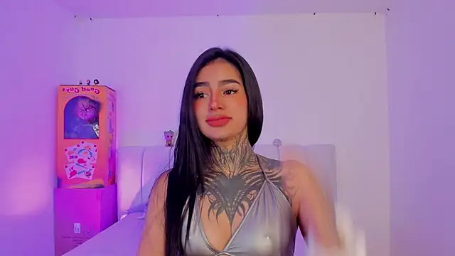 Snapshot of shadowcatt_ chatting on September 14, 5:02 pm shadowcatt online show from September 14, 5:02 pm