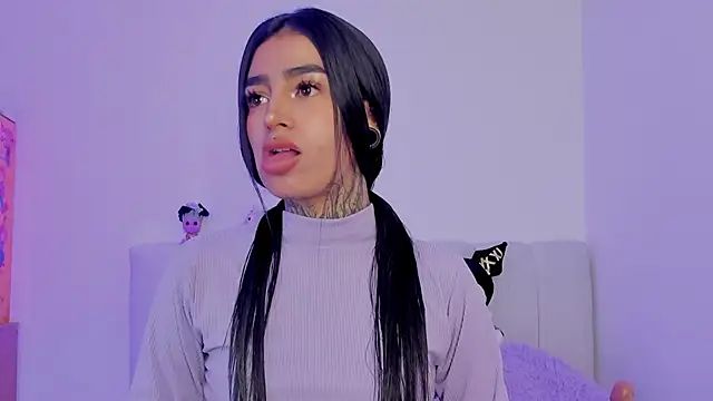 Snapshot of shadowcatt_ chatting on October 16, 7:44 pm shadowcatt online show from October 16, 7:44 pm