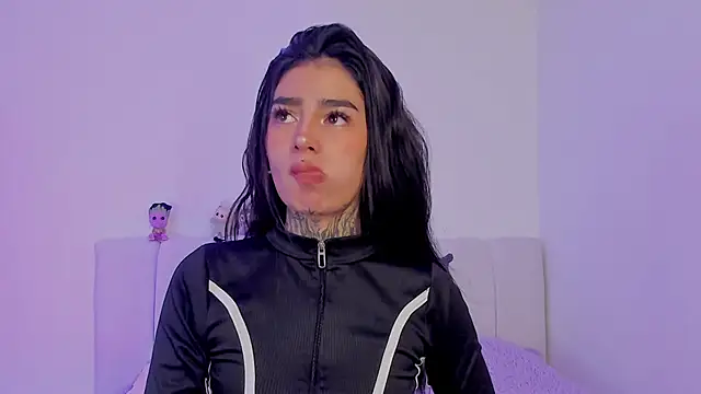 Snapshot of shadowcatt_ chatting on October 14, 7:03 pm shadowcatt online show from October 14, 7:03 pm