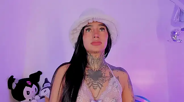 Snapshot of shadowcatt_ chatting on February 11, 8:31 pm shadowcatt online show from February 11, 8:31 pm