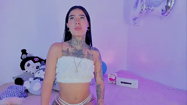 Snapshot of shadowcatt_ chatting on January 20, 8:29 pm shadowcatt online show from January 20, 8:29 pm