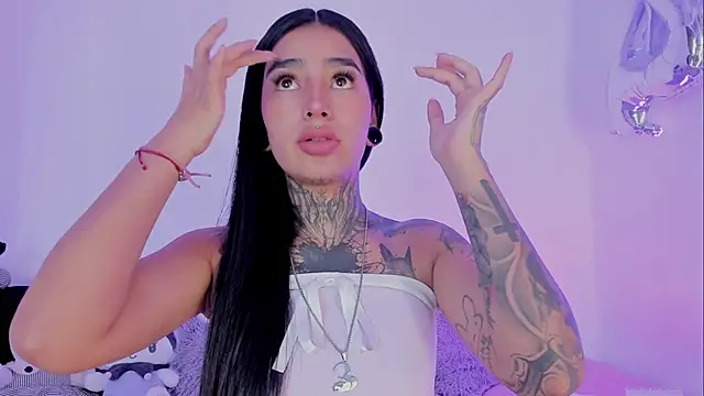 Snapshot of shadowcatt_ chatting on January 27, 7:03 pm shadowcatt online show from January 27, 7:03 pm