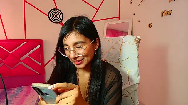 Snapshot of _Jessi29_ chatting on January 21, 7:39 pm  Jessi29  online show from January 21, 7:39 pm
