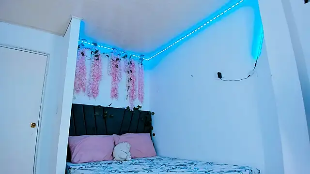 alexaryderr online show from December 23, 1:49 am