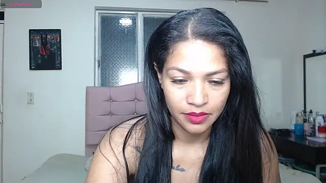 Snapshot of makennaa_ chatting on June 10, 10:38 am makennaa online show from June 10, 10:38 am