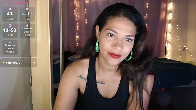 makennaa  online show from October 24, 9:52 am