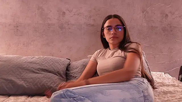 Nicky and Blake online show from March 4, 12:07 am