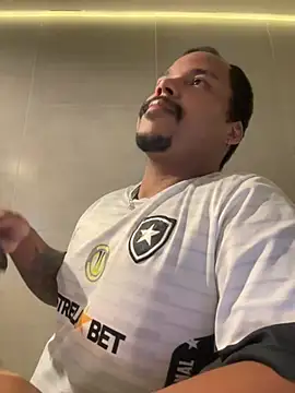 Ale Mineiro online show from May 31, 3:34 am
