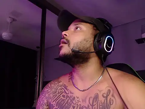 Ale Mineiro online show from March 12, 7:34 am