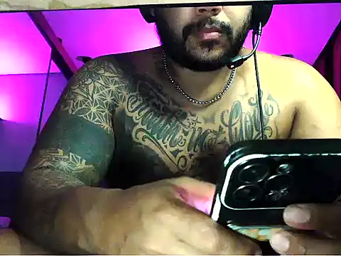 Ale Mineiro online show from March 16, 10:45 pm