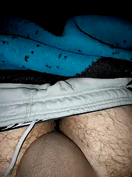 slawlargo01 online show from March 13, 7:46 am