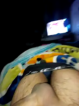 slawlargo01 online show from March 19, 8:36 am