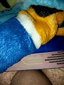 slawlargo01 online show from March 5, 8:11 am