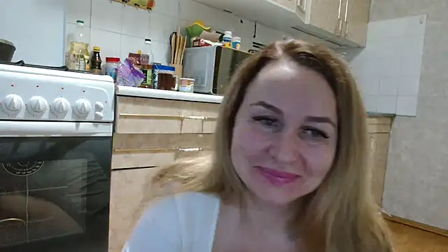 Snapshot of Vika_ chatting on March 6, 4:08 am Vika online show from March 6, 4:08 am