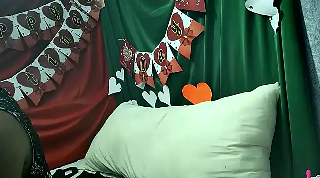 Snapshot of Squirt_Princess chatting on February 11, 4:02 pm Squirt Princess online show from February 11, 4:02 pm