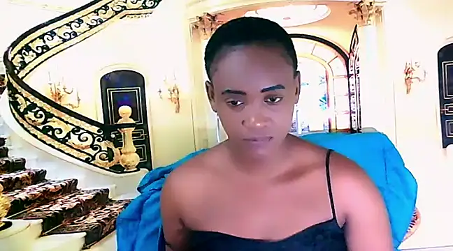 Snapshot of EbonyOlive69 chatting on December 5, 6:17 pm EbonyOlive69 online show from December 5, 6:17 pm