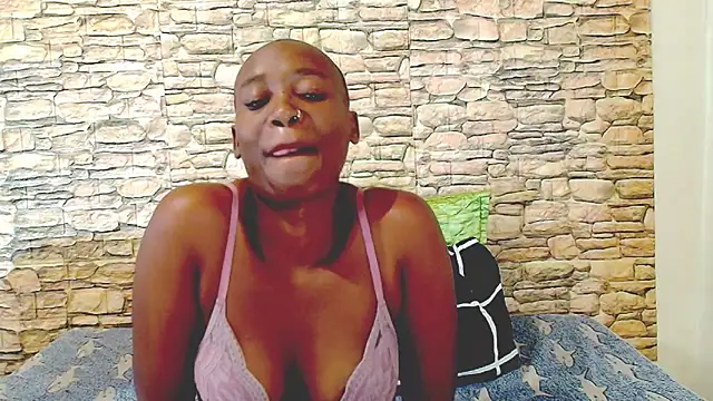 EbonyOlive69 online show from May 4, 9:23 am