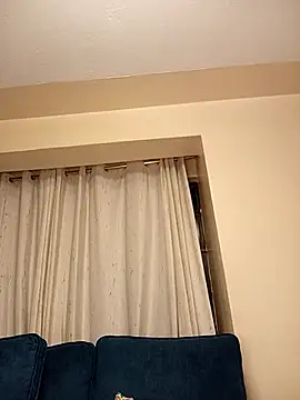 Snapshot of Pretty_tiffany chatting on December 15, 11:53 pm Pretty tiffany online show from December 15, 11:53 pm