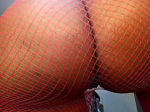 Snapshot of Pretty_tiffany chatting on November 5, 5:16 pm Pretty tiffany online show from November 5, 5:16 pm