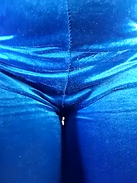 Snapshot of Pretty_tiffany chatting on October 26, 4:18 pm Pretty tiffany online show from October 26, 4:18 pm