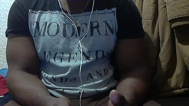 Snapshot of mmoiblack chatting on November 14, 12:14 am mmoiblack online show from November 14, 12:14 am