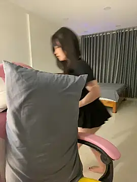 -rosiie- online show from February 13, 2:20 pm