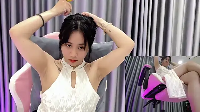 -rosiie- online show from March 18, 2:29 am