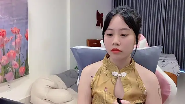 -rosiie- online show from March 21, 3:55 am