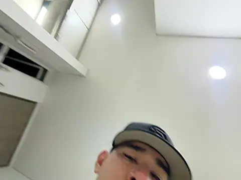 danielv 95 online show from April 29, 11:33 pm