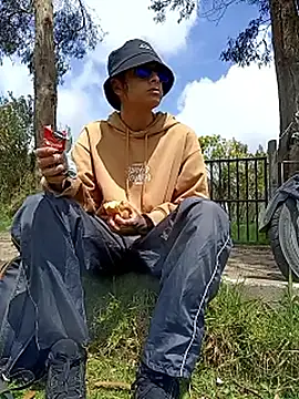 Cuervo maniaco online show from February 10, 4:06 pm