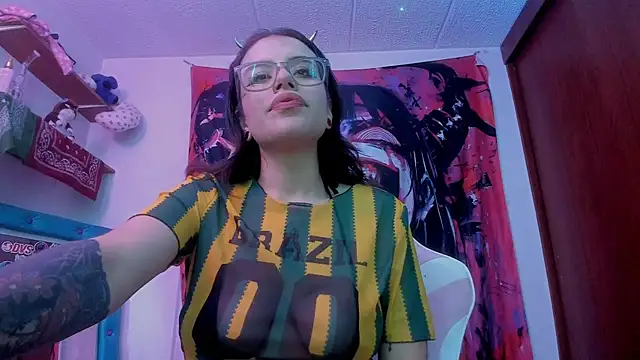 Lucyfx666 online show from June 3, 8:35 pm